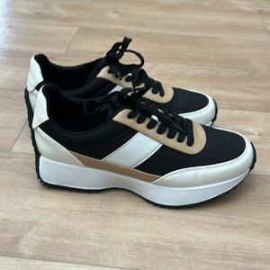 Dolce Vita Bettie Sneakers